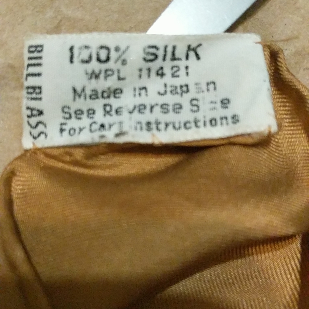 Bill Blass 100% Silk Scarf Animal Print - Picture 2 of 11